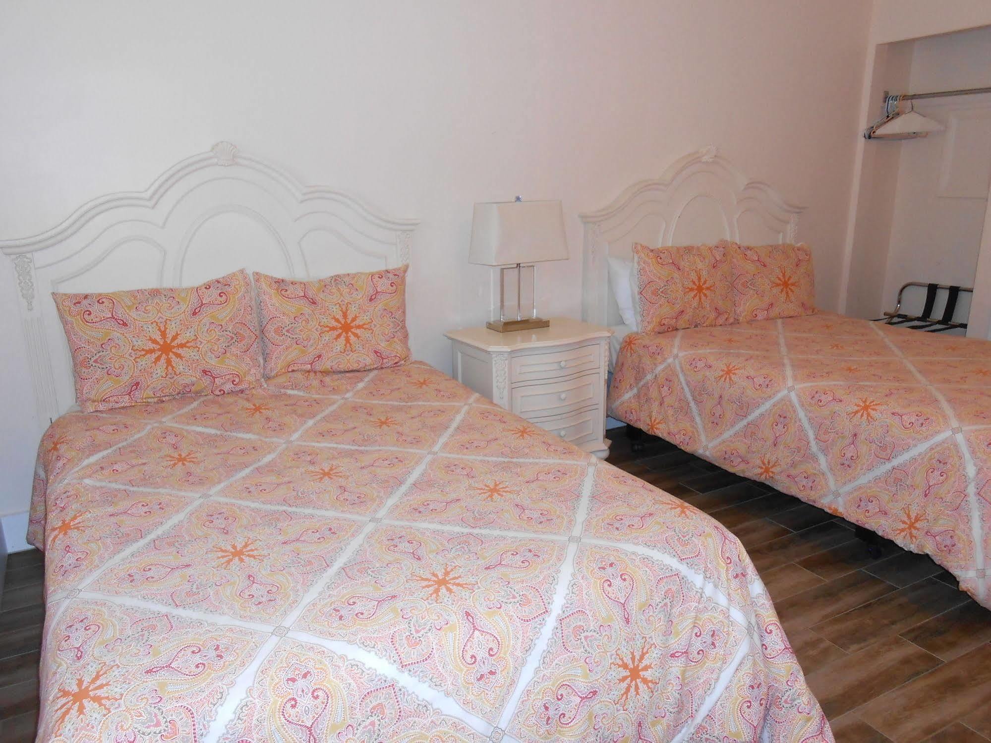 Meris Gardens B&B Бетані-Біч Екстер'єр фото